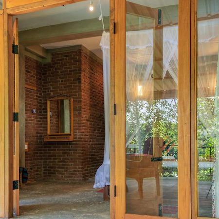 Udessa Rest Ella Apartment Екстериор снимка