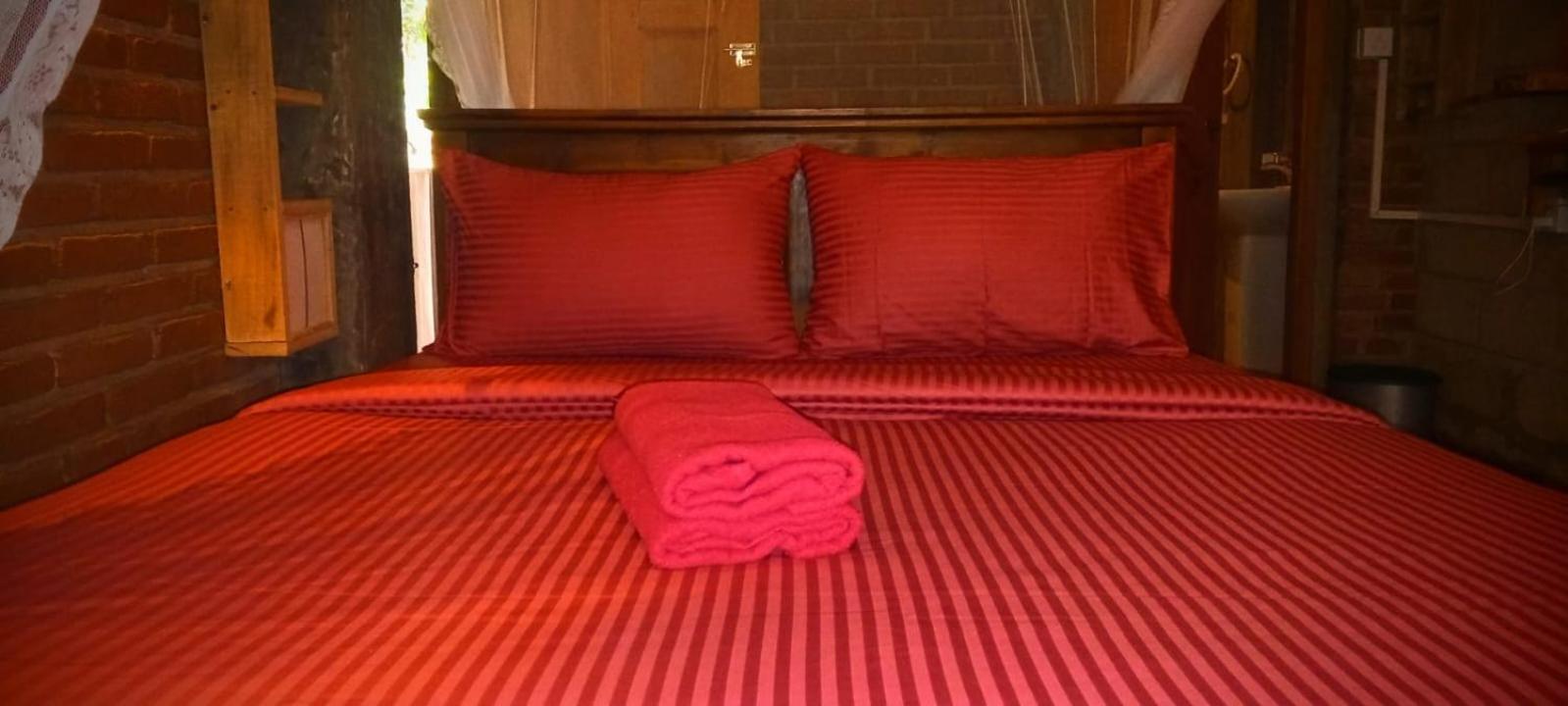 Udessa Rest Ella Apartment Стая снимка